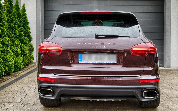 Porsche Cayenne cena 85000 przebieg: 440000, rok produkcji 2015 z Łeba małe 172